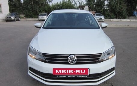 Volkswagen Jetta VI, 2016 год, 1 800 000 рублей, 2 фотография