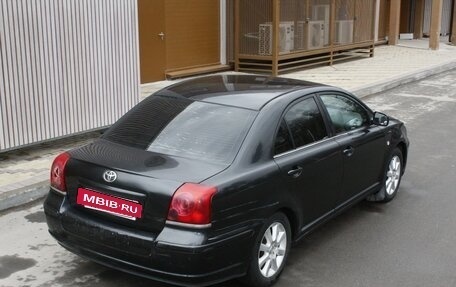 Toyota Avensis III рестайлинг, 2004 год, 545 000 рублей, 10 фотография