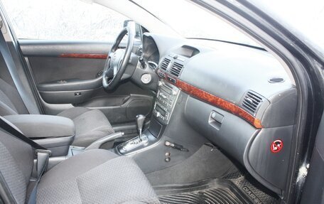 Toyota Avensis III рестайлинг, 2004 год, 545 000 рублей, 16 фотография