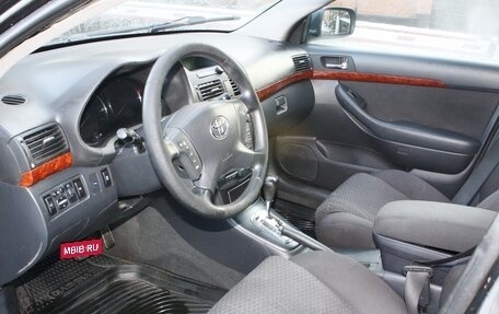 Toyota Avensis III рестайлинг, 2004 год, 545 000 рублей, 15 фотография