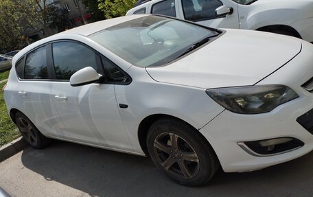 Opel Astra J, 2013 год, 570 000 рублей, 1 фотография