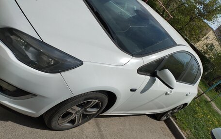 Opel Astra J, 2013 год, 570 000 рублей, 3 фотография