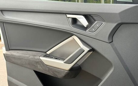 Audi Q3, 2022 год, 2 640 000 рублей, 10 фотография