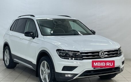 Volkswagen Tiguan II, 2019 год, 2 750 000 рублей, 2 фотография