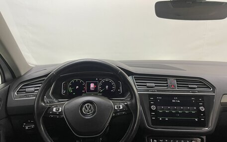 Volkswagen Tiguan II, 2019 год, 2 750 000 рублей, 17 фотография