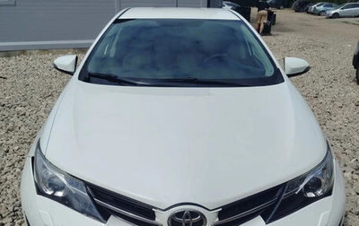 Toyota Auris II, 2013 год, 1 010 000 рублей, 1 фотография