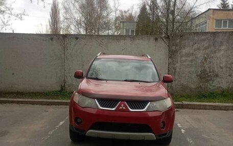 Mitsubishi Outlander III рестайлинг 3, 2008 год, 1 100 000 рублей, 1 фотография