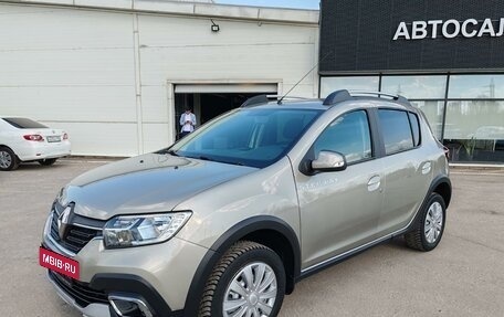 Renault Sandero II рестайлинг, 2020 год, 1 049 000 рублей, 1 фотография