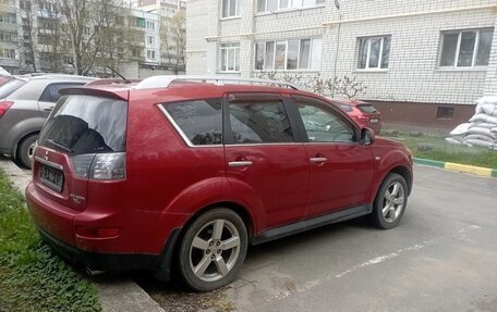 Mitsubishi Outlander III рестайлинг 3, 2008 год, 1 100 000 рублей, 4 фотография