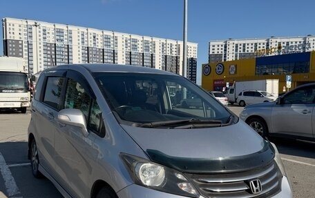 Honda Freed I, 2010 год, 900 000 рублей, 1 фотография