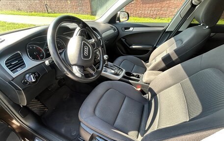 Audi A4, 2013 год, 1 390 000 рублей, 6 фотография