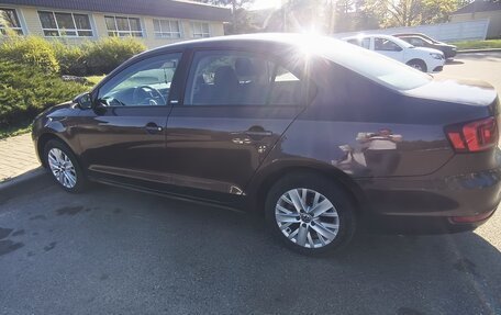 Volkswagen Jetta VI, 2014 год, 950 000 рублей, 3 фотография