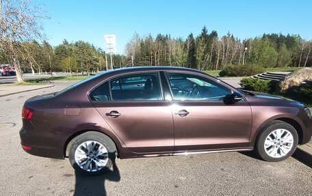 Volkswagen Jetta VI, 2014 год, 950 000 рублей, 2 фотография