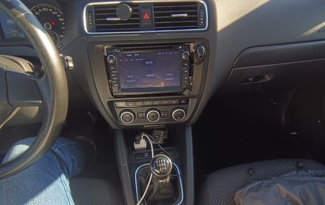 Volkswagen Jetta VI, 2014 год, 950 000 рублей, 19 фотография
