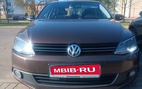 Volkswagen Jetta VI, 2014 год, 950 000 рублей, 26 фотография