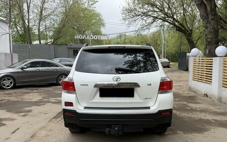 Toyota Highlander III, 2012 год, 1 895 000 рублей, 4 фотография