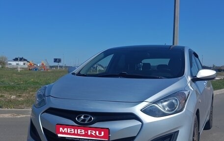 Hyundai i30 II рестайлинг, 2012 год, 900 000 рублей, 8 фотография