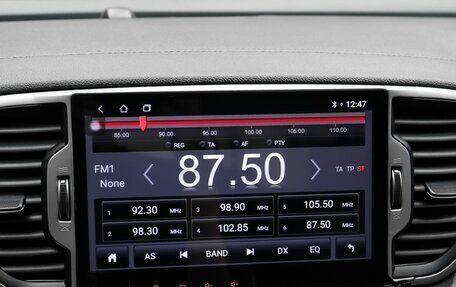 KIA Sportage IV рестайлинг, 2018 год, 2 100 000 рублей, 15 фотография