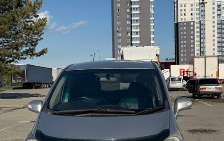 Honda Freed I, 2010 год, 900 000 рублей, 2 фотография