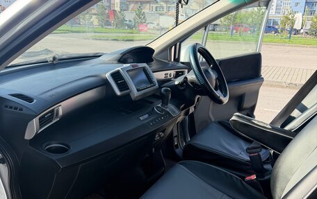 Honda Freed I, 2010 год, 900 000 рублей, 11 фотография