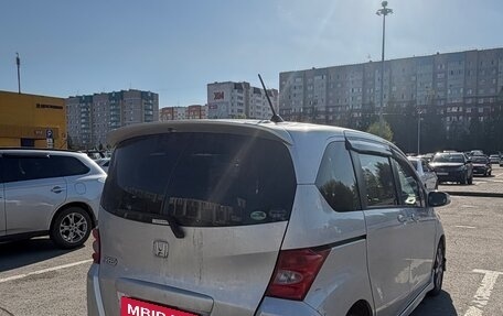 Honda Freed I, 2010 год, 900 000 рублей, 4 фотография