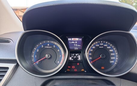 Hyundai i30 II рестайлинг, 2014 год, 1 000 000 рублей, 11 фотография