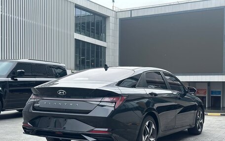 Hyundai Elantra, 2022 год, 1 810 000 рублей, 5 фотография