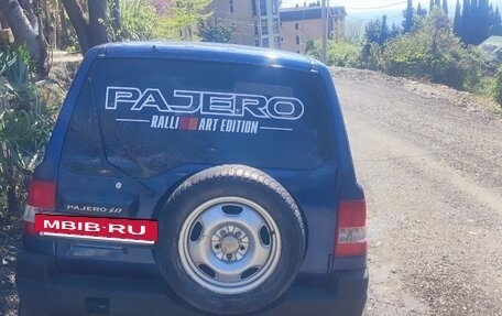 Mitsubishi Pajero iO, 1999 год, 485 000 рублей, 3 фотография
