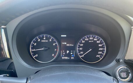 Mitsubishi Outlander III рестайлинг 3, 2017 год, 1 820 000 рублей, 13 фотография