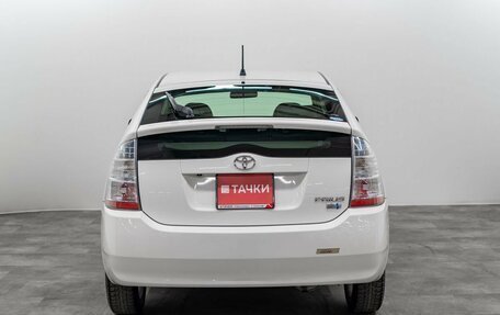 Toyota Prius, 2010 год, 930 000 рублей, 5 фотография