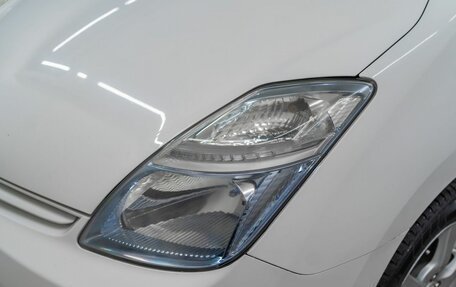 Toyota Prius, 2010 год, 930 000 рублей, 18 фотография