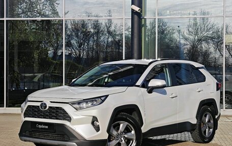 Toyota RAV4, 2020 год, 2 990 000 рублей, 1 фотография