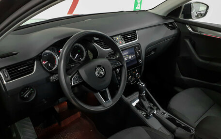 Skoda Octavia, 2017 год, 1 550 000 рублей, 5 фотография
