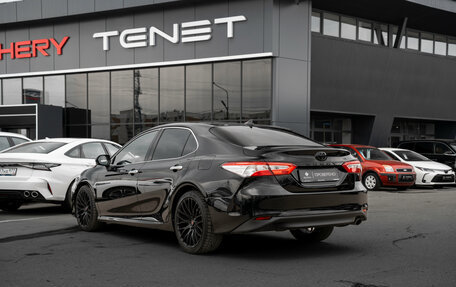Toyota Camry, 2018 год, 2 387 000 рублей, 4 фотография
