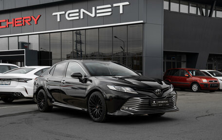 Toyota Camry, 2018 год, 2 387 000 рублей, 2 фотография