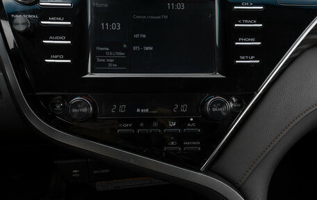 Toyota Camry, 2018 год, 2 387 000 рублей, 15 фотография