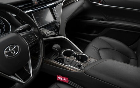 Toyota Camry, 2018 год, 2 387 000 рублей, 14 фотография