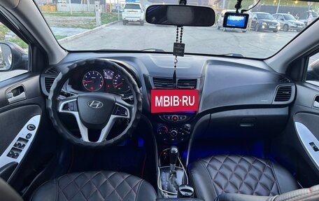 Hyundai Solaris II рестайлинг, 2011 год, 650 000 рублей, 11 фотография