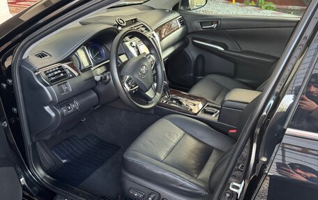 Toyota Camry, 2014 год, 1 940 000 рублей, 5 фотография