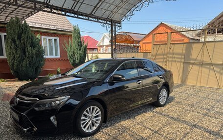 Toyota Camry, 2014 год, 1 940 000 рублей, 4 фотография