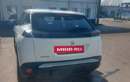 Peugeot 2008 II, 2021 год, 1 200 000 рублей, 7 фотография