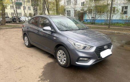 Hyundai Solaris II рестайлинг, 2017 год, 1 130 000 рублей, 2 фотография