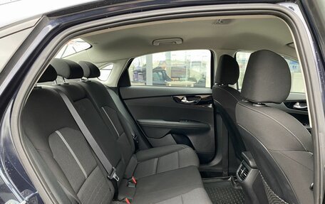 KIA Cerato IV, 2021 год, 2 099 000 рублей, 30 фотография