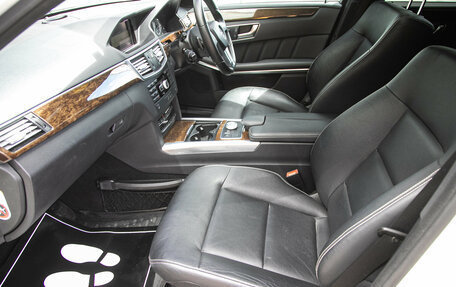 Mercedes-Benz E-Класс, 2011 год, 1 375 000 рублей, 21 фотография