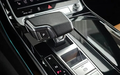 Audi A8, 2023 год, 9 990 000 рублей, 9 фотография