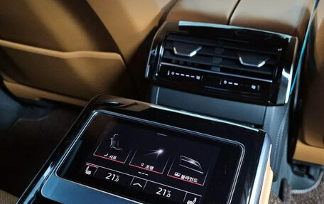 Audi A8, 2023 год, 9 990 000 рублей, 19 фотография