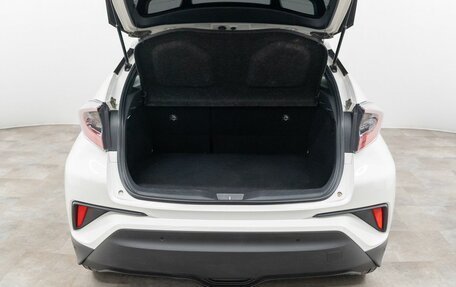 Toyota C-HR I рестайлинг, 2018 год, 1 900 000 рублей, 19 фотография