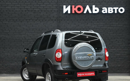 Chevrolet Niva I рестайлинг, 2017 год, 820 000 рублей, 4 фотография