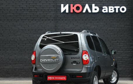 Chevrolet Niva I рестайлинг, 2017 год, 820 000 рублей, 7 фотография