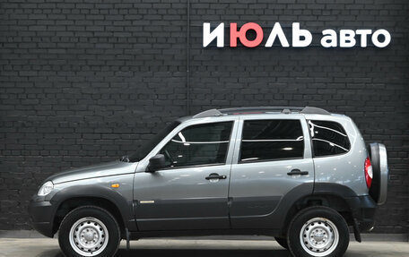 Chevrolet Niva I рестайлинг, 2017 год, 820 000 рублей, 8 фотография